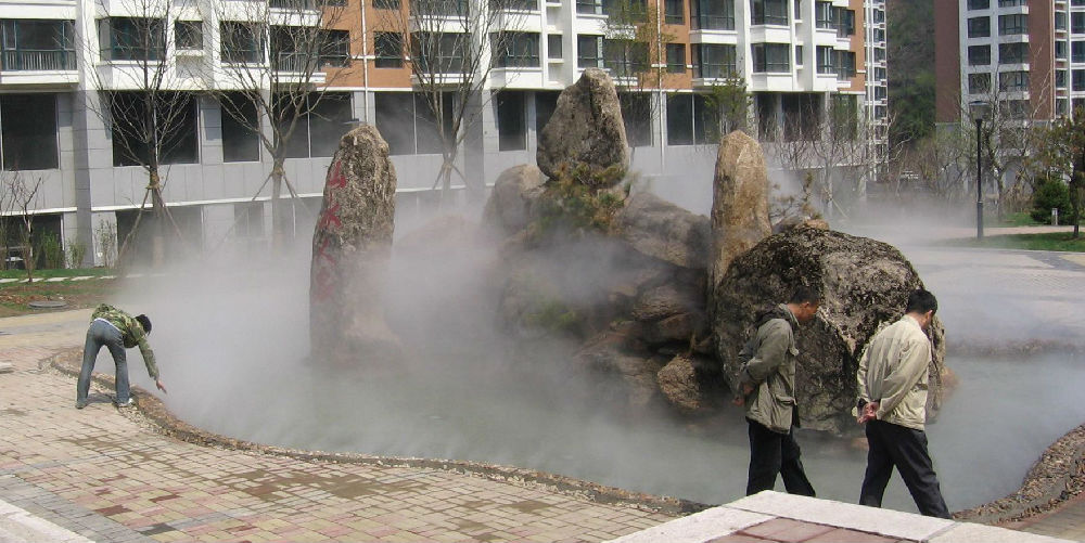 西安水云间环境园林假山景观造雾设备组件的构成